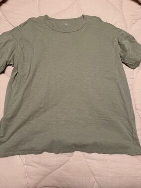Aerie Women’s Crew Neck T-Shirt in Olive Green